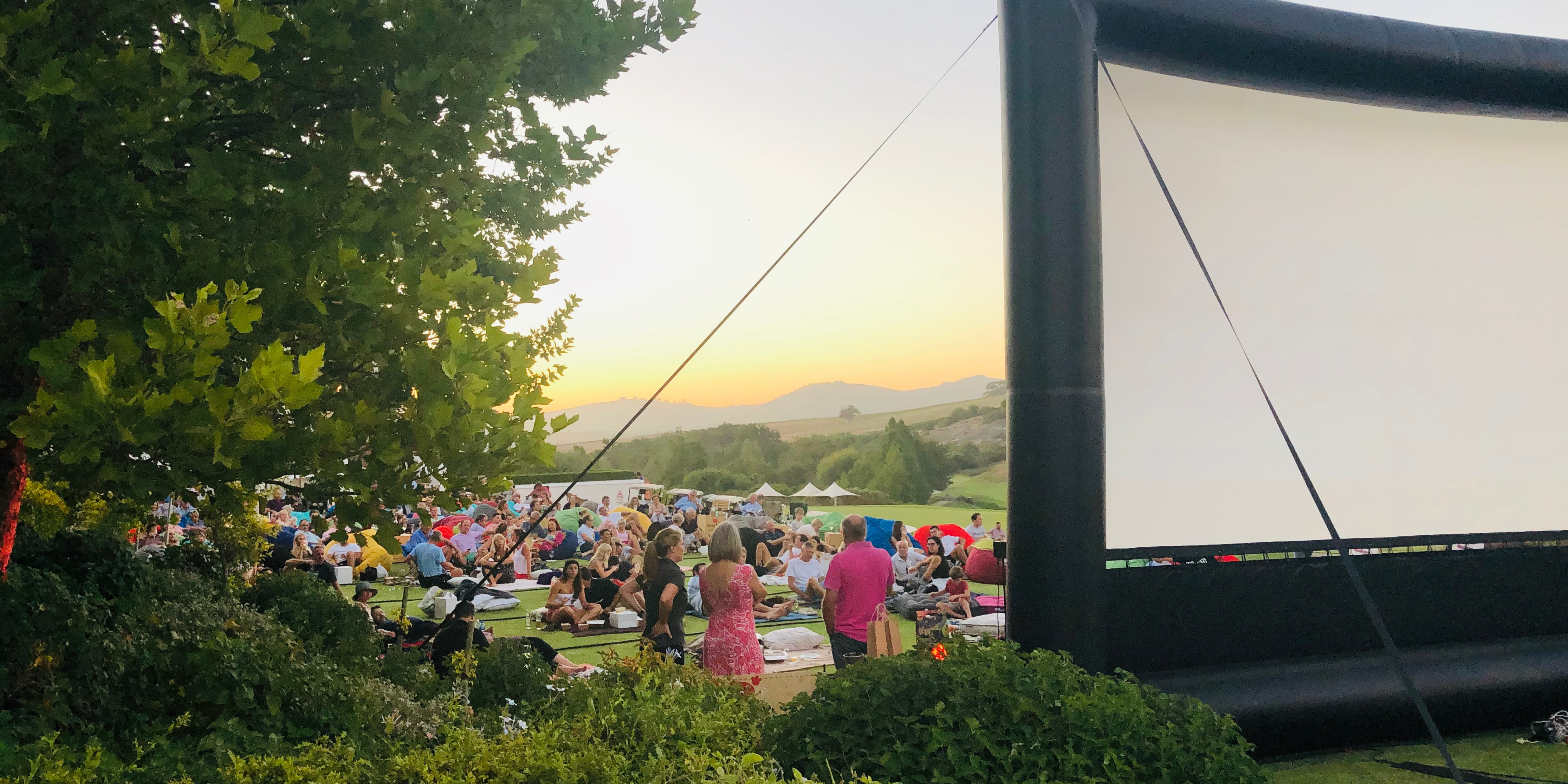 inflatable-movie-screen-events