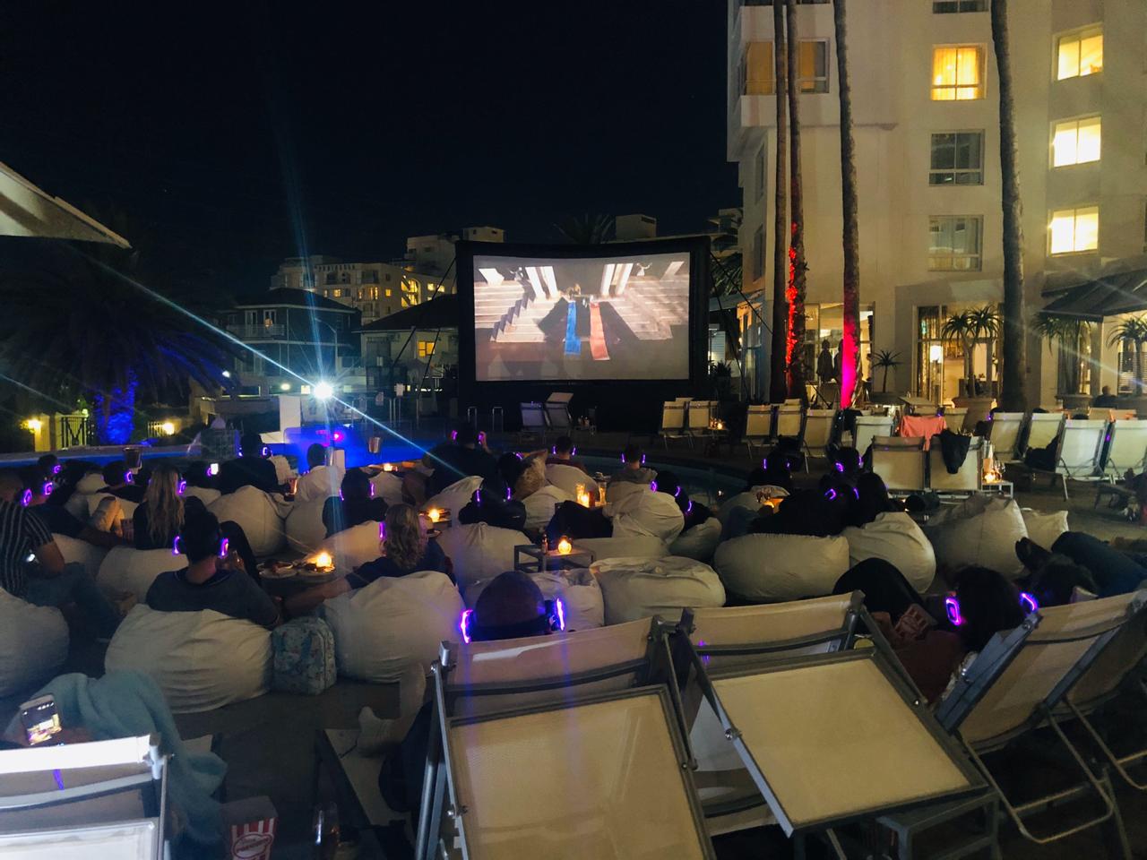 inflatable-movie-screens-work-function